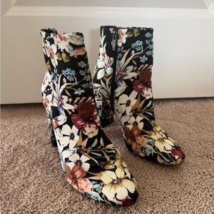 Boots - Floral Newman Marcus size 8